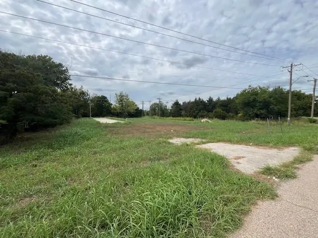 300 S Kennedy Avenue, Shawnee, OK 74801 - Image #2