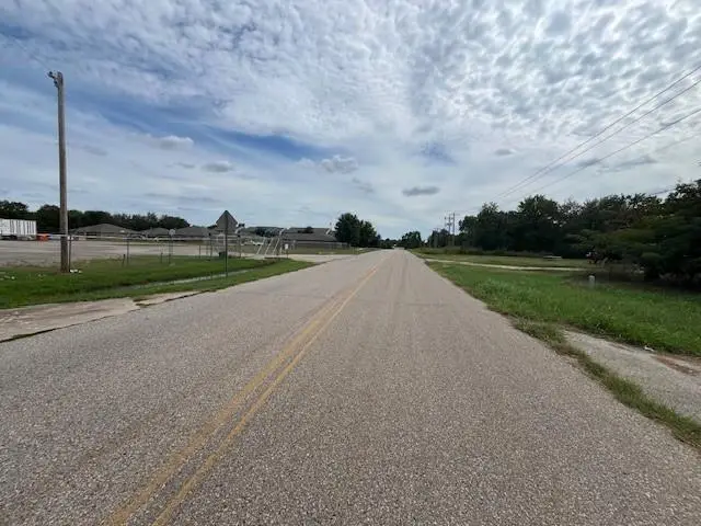 300 S Kennedy Avenue, Shawnee, OK 74801 - Image #3