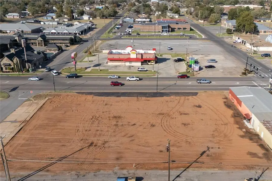 616 E Main Street, Weatherford, OK 73096 - Image #3