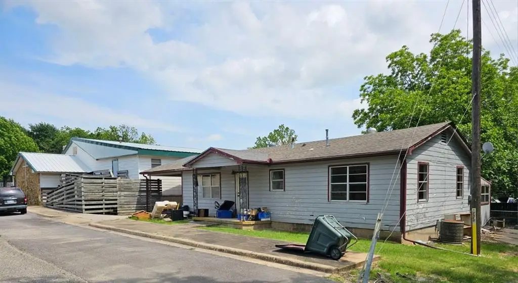 1303 W Muskogee Avenue, Sulphur, OK 73086 - Image #1