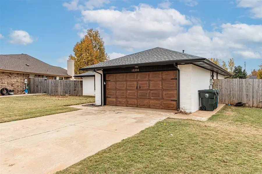 10304 S Avery Avenue, Midwest City, OK 73130 - Image #2