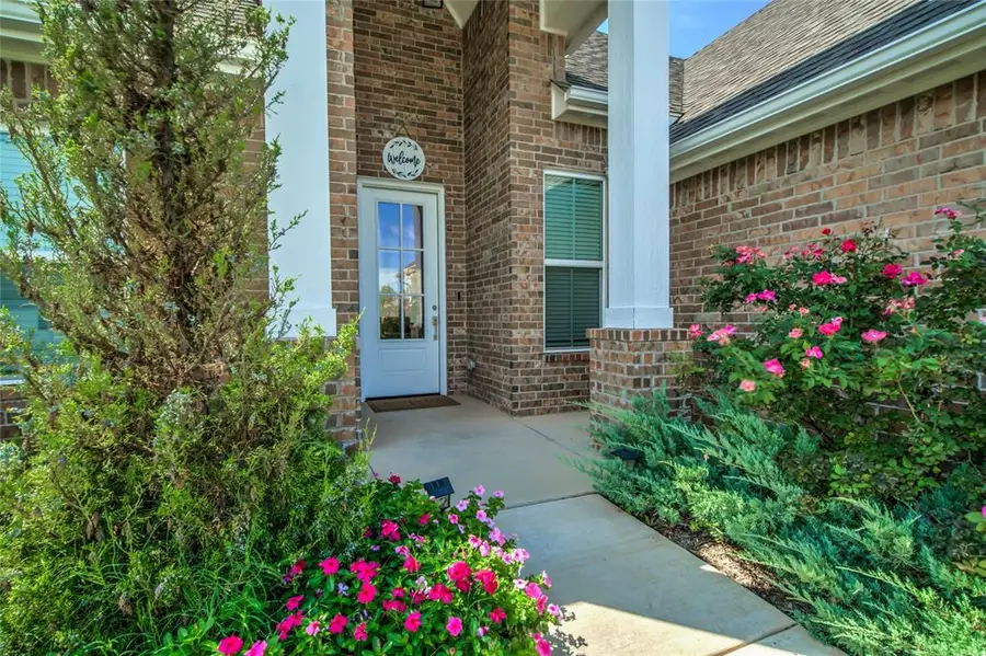 2509 Crystal Creek Drive, Yukon, OK 73099 - Image #3
