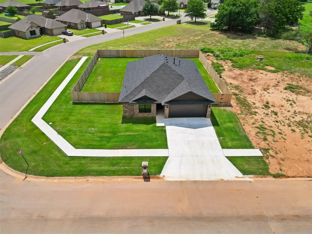 2110 Valley View Road, Weatherford, OK 73096 - Image #1