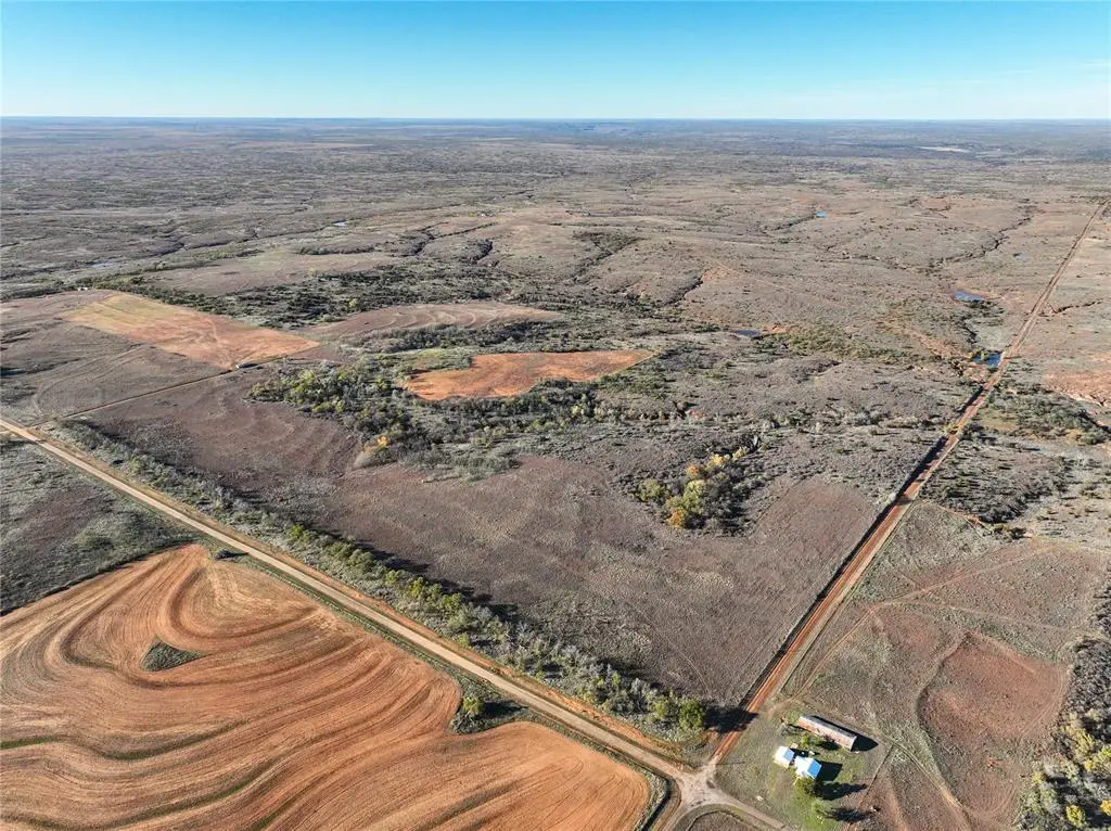 N County Road 1670, Vinson, OK 73571 - Image #1