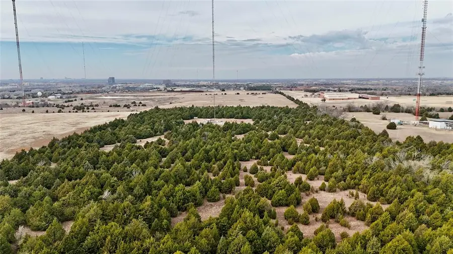 1601 NE 101st Street, Oklahoma City, OK 73131 - Image #2