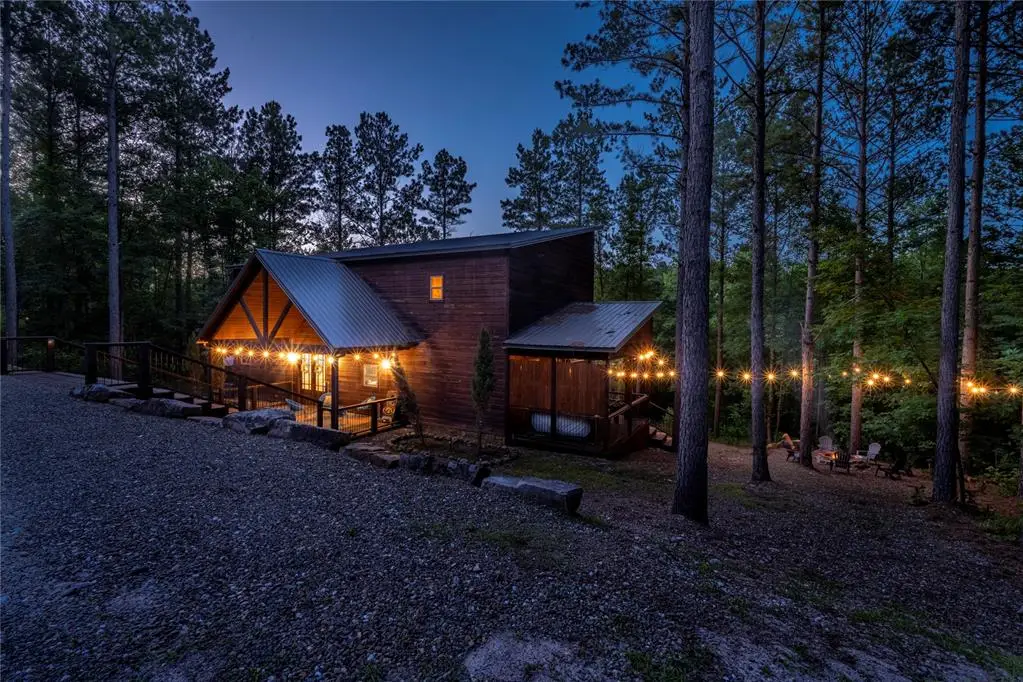 310 Red Berry Trail, Broken Bow, OK 74728 - Image #1