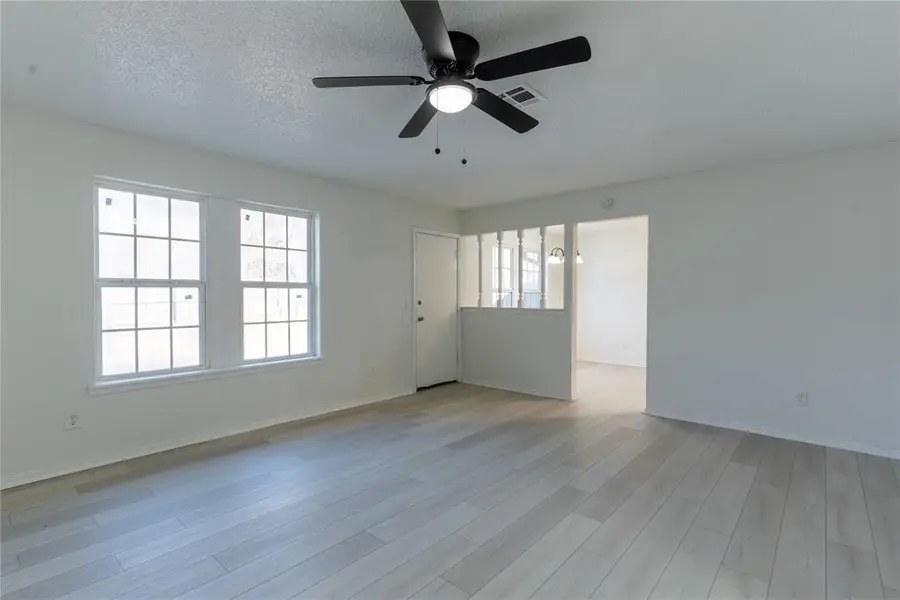 709 Briarwood Drive, Midwest City, OK 73130 - Image #2