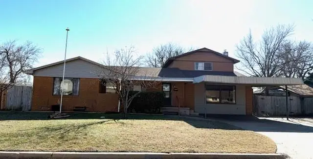 2208 Lee Drive, Altus, OK 73521 - Image #1