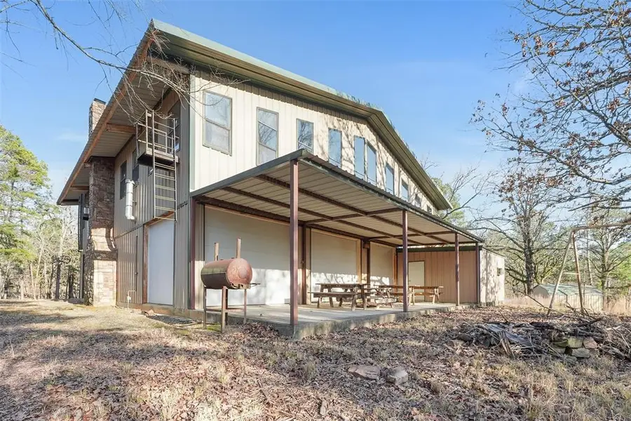 955 Hidden Oaks Trail, Broken Bow, OK 74728 - Image #3