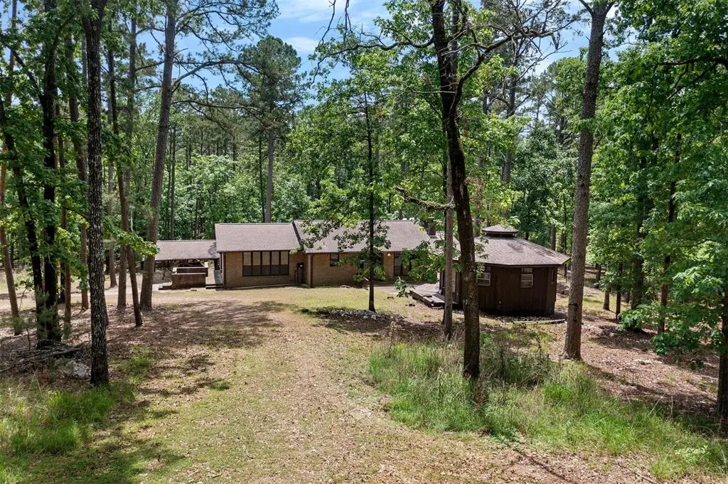 688 Old Hochatown Road, Broken Bow, OK 74728 - Image #1
