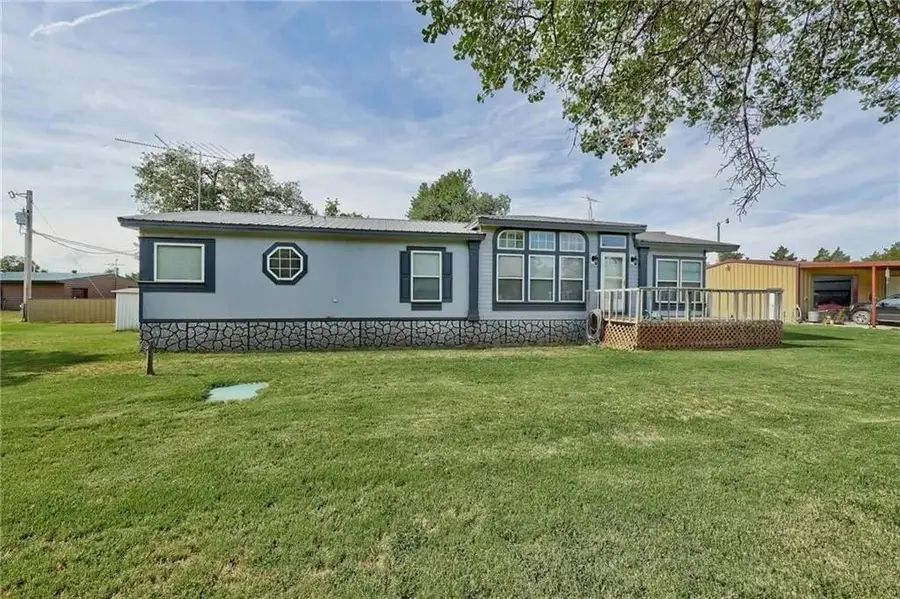 207 Sunflower Road, Fort Cobb, OK 73038 - Image #2