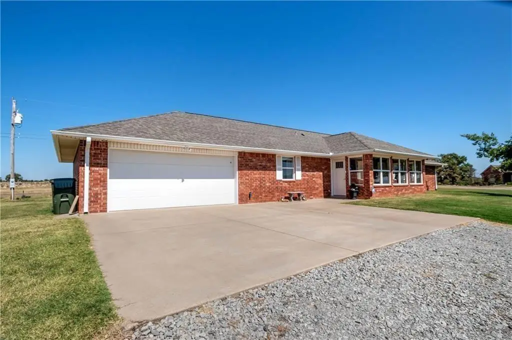 880035 S Carey Lane, Chandler, OK 74834 - Image #1