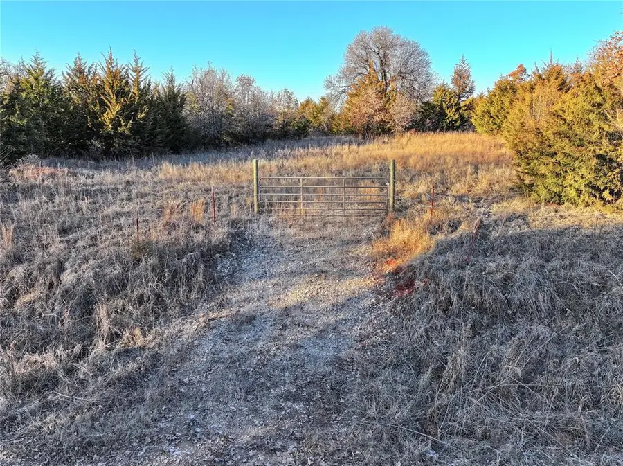 E 980 Road, Chandler, OK 74834 - Image #2