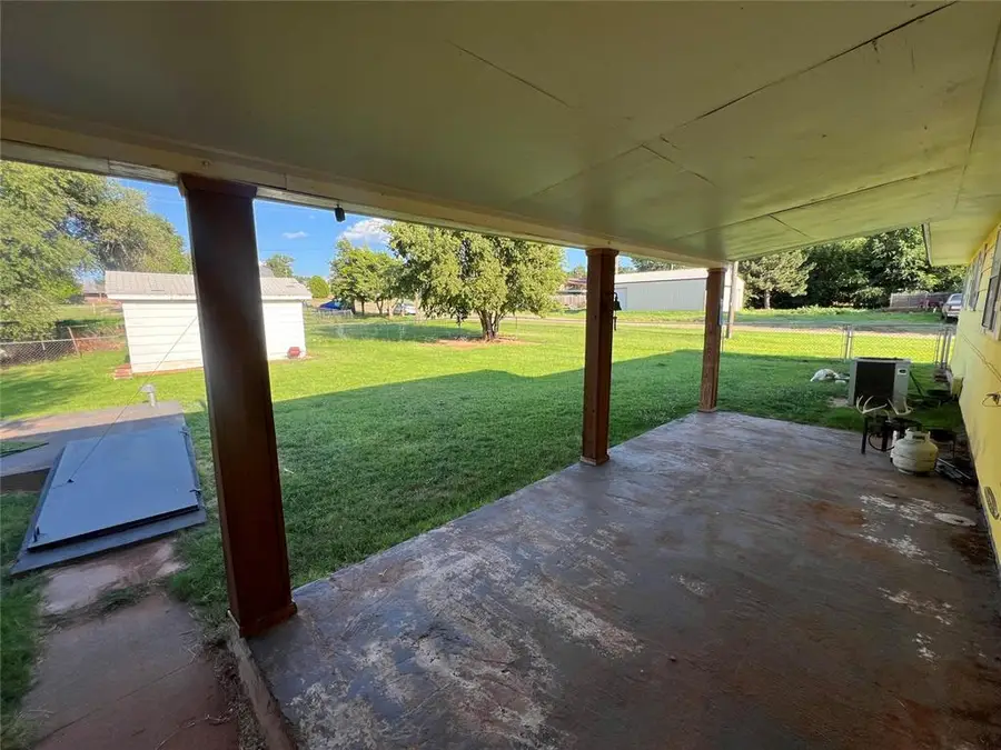 707 S Third Street, Cheyenne, OK 73628 - Image #3