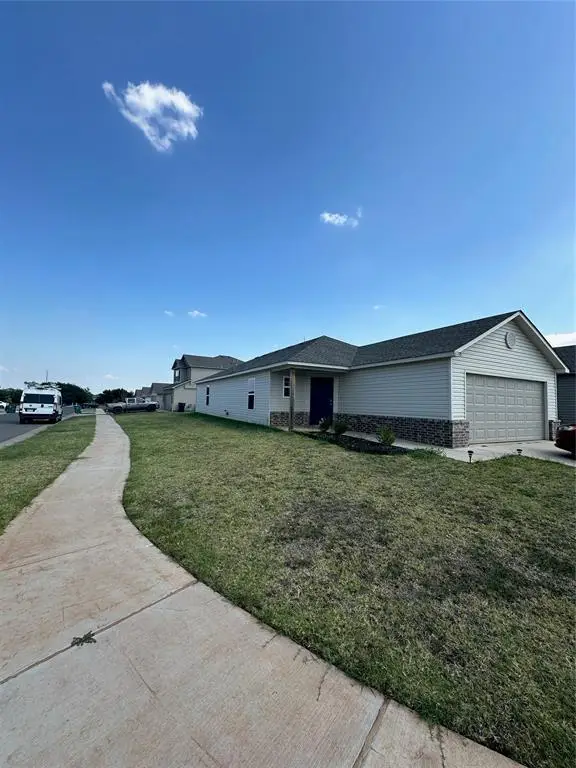 11708 Casey Drive, Yukon, OK 73099 - Image #1