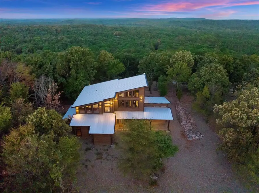 429 Woodland Bluff Trail, Broken Bow, OK 74728 - Image #2