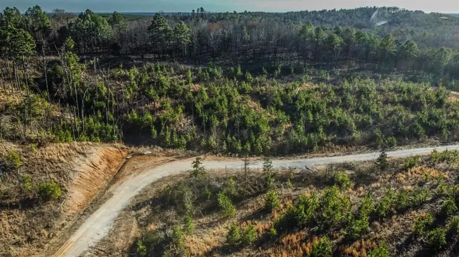 543 Woodland Ridge Trail, Broken Bow, OK 74728 - Image #2