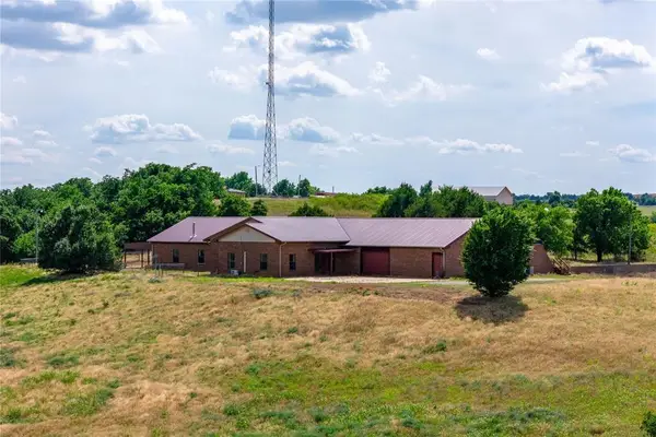 12168 N Us 281 Highway, Lookeba, OK 73053