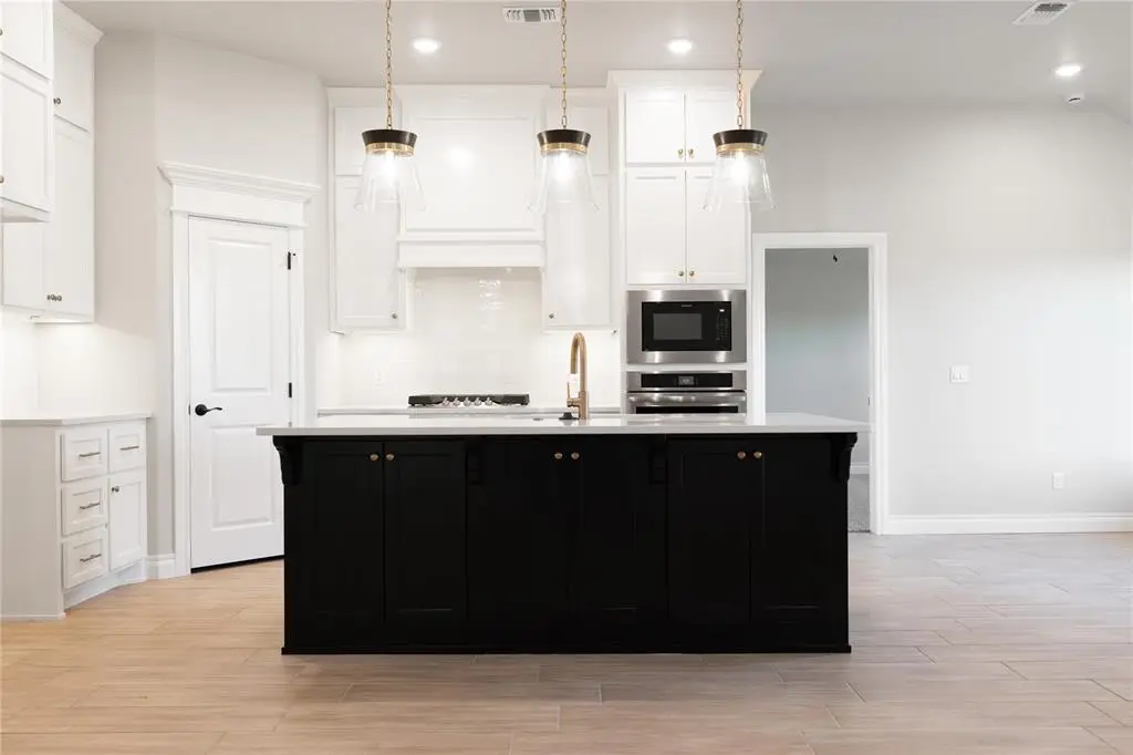 11520 NW 134th Terrace, Piedmont, OK 73078 - Image #1