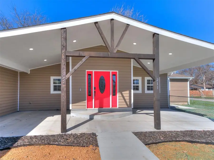 211 NW 6th Street, Minco, OK 73059 - Image #2