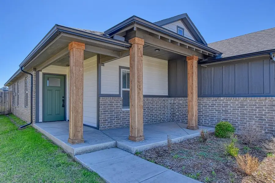 13412 Arrowhead Boulevard, Yukon, OK 73099 - Image #3