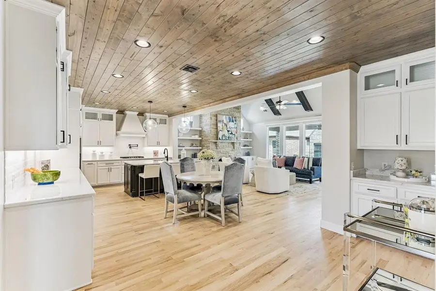 15700 Flora Avenue, Edmond, OK 73013 - Image #3