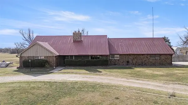 3580 W South Avenue, Ponca City, OK 74601