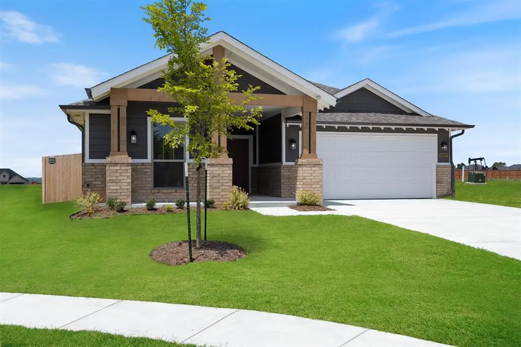 16017 Switchgrass Place, Moore, OK 73170 - Image #1