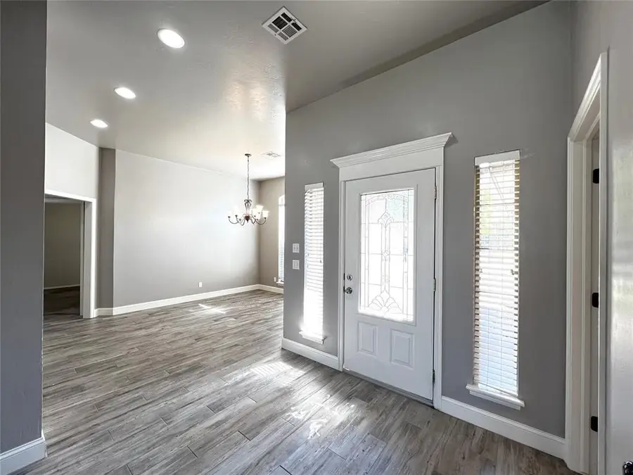 16001 Sheffield Boulevard, Edmond, OK 73013 - Image #2