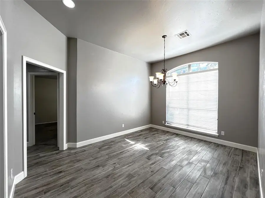 16001 Sheffield Boulevard, Edmond, OK 73013 - Image #3