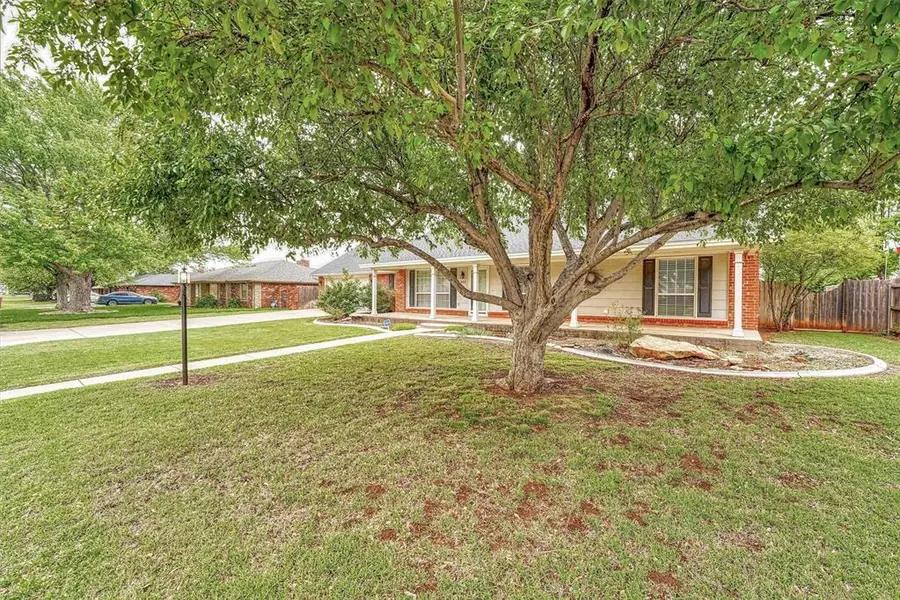 904 Kathys Place, Elk City, OK 73644 - Image #2