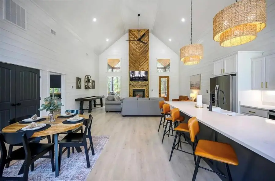 198 Bear Cedar Trail, Broken Bow, OK 74728 - Image #3