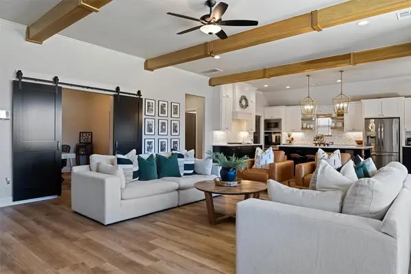 13741 Brook Crossing, Edmond, OK 73025