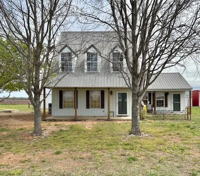 713 Whispering Water Drive, Fort Cobb, OK 73038 - Image #1