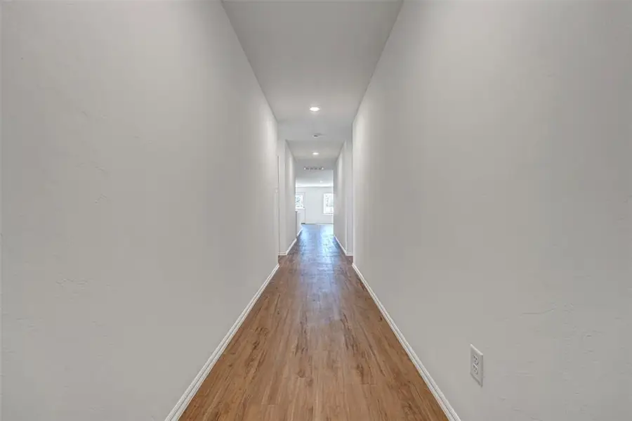 3809 Los Cabos Drive, Mustang, OK 73064 - Image #2