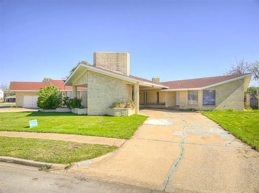 7700 S Country Club Drive, Oklahoma City, OK 73159 - Image #1