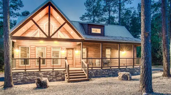 222 Lost Dogwood Trail, Broken Bow, OK 74728