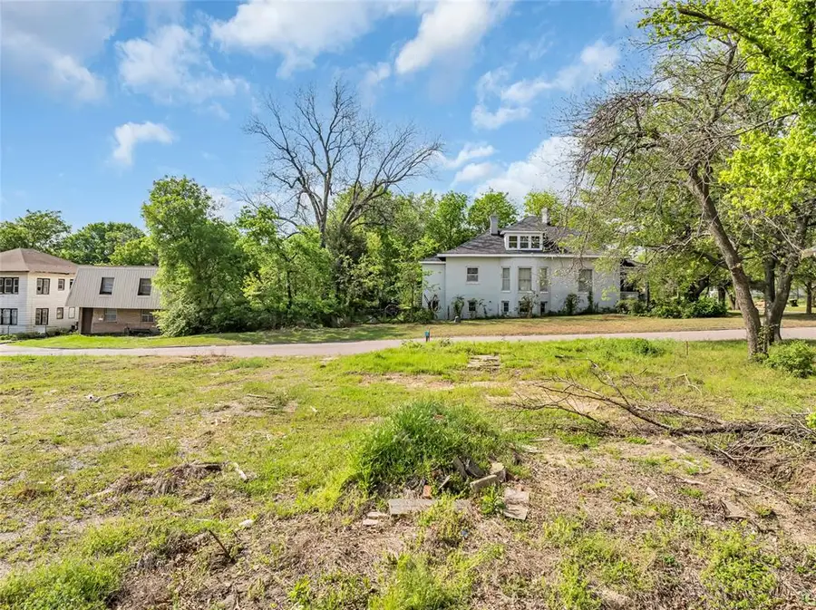 210 E 15th Street, Ada, OK 74820 - Image #2