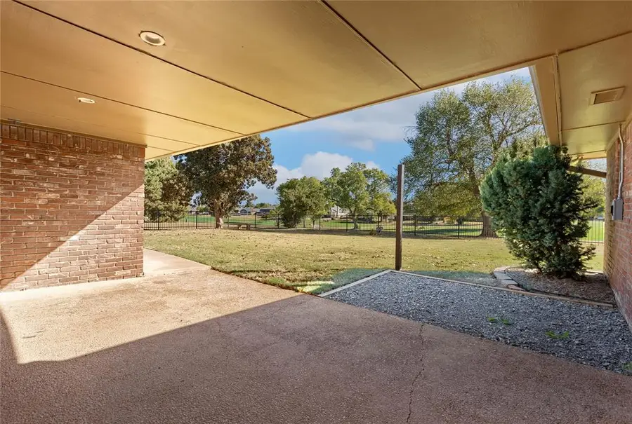 12600 Green Valley Drive, Oklahoma City, OK 73120 - Image #2