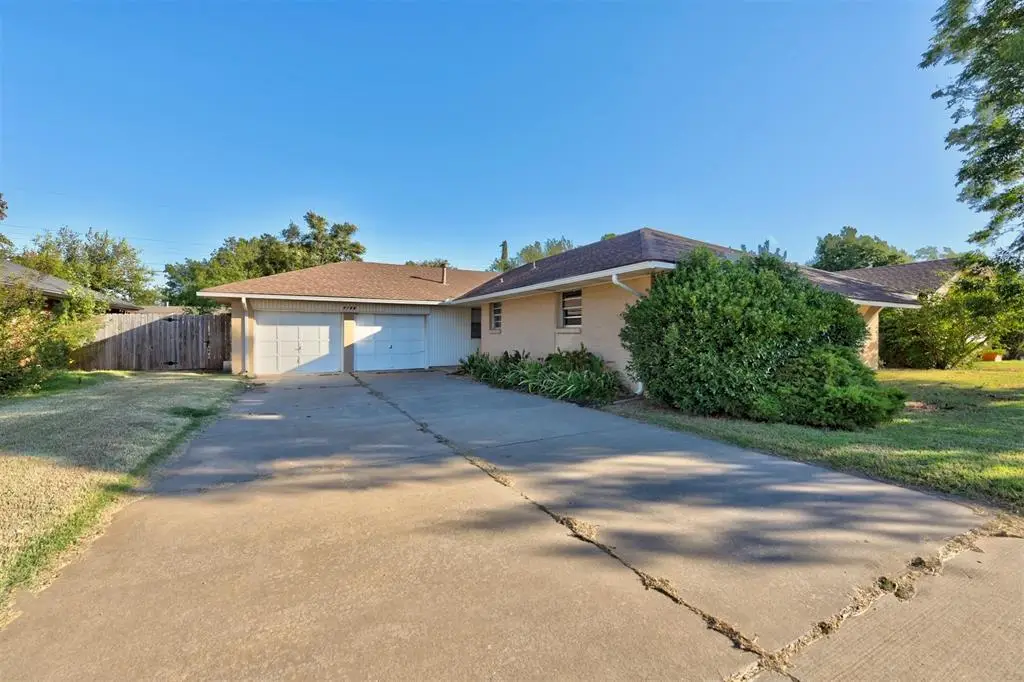 3105 W Britton Road, Oklahoma City, OK 73120 - Image #1