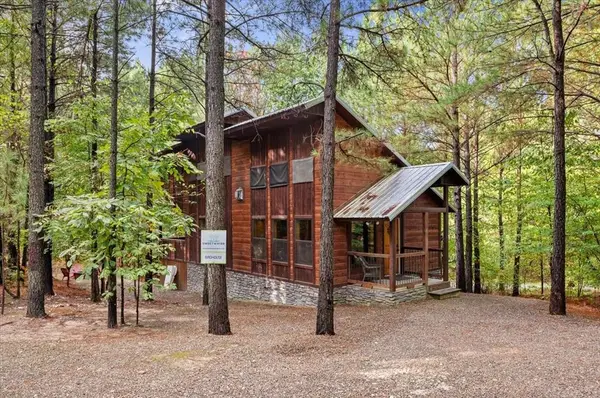 88 Bent Pine Trail, Broken Bow, OK 74728