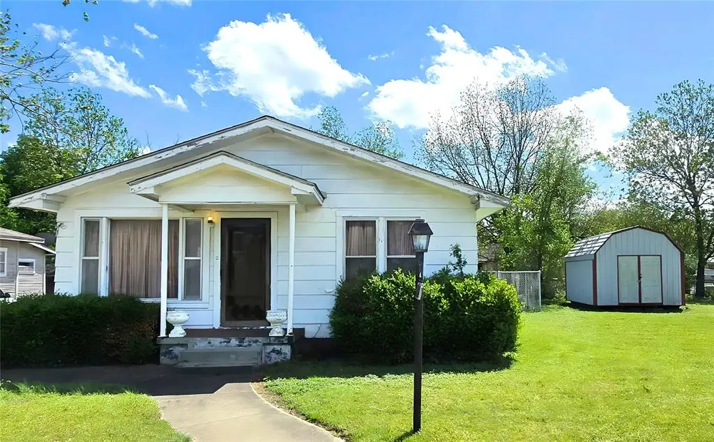 204 NE 10th Avenue, Ardmore, OK 73401 - #1