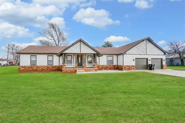 215 S 10th Street, Thomas, OK 73669