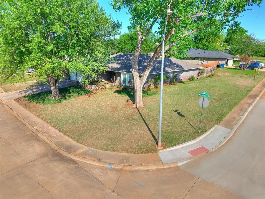 300 Woodside Drive, Norman, OK 73071 - Image #3