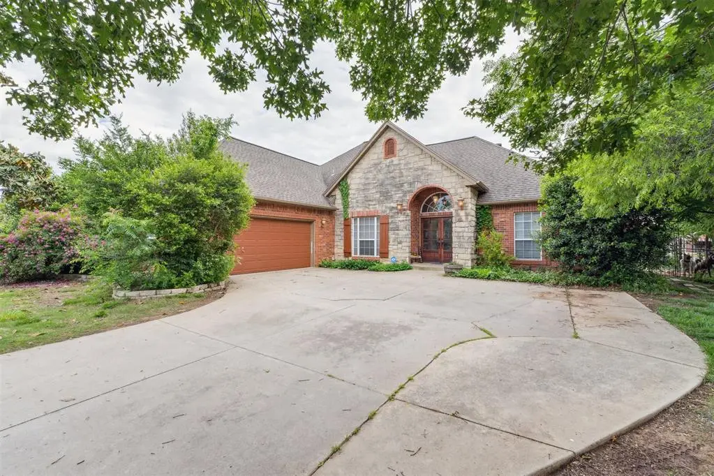 2400 Stonebridge Drive, Norman, OK 73071 - Image #1