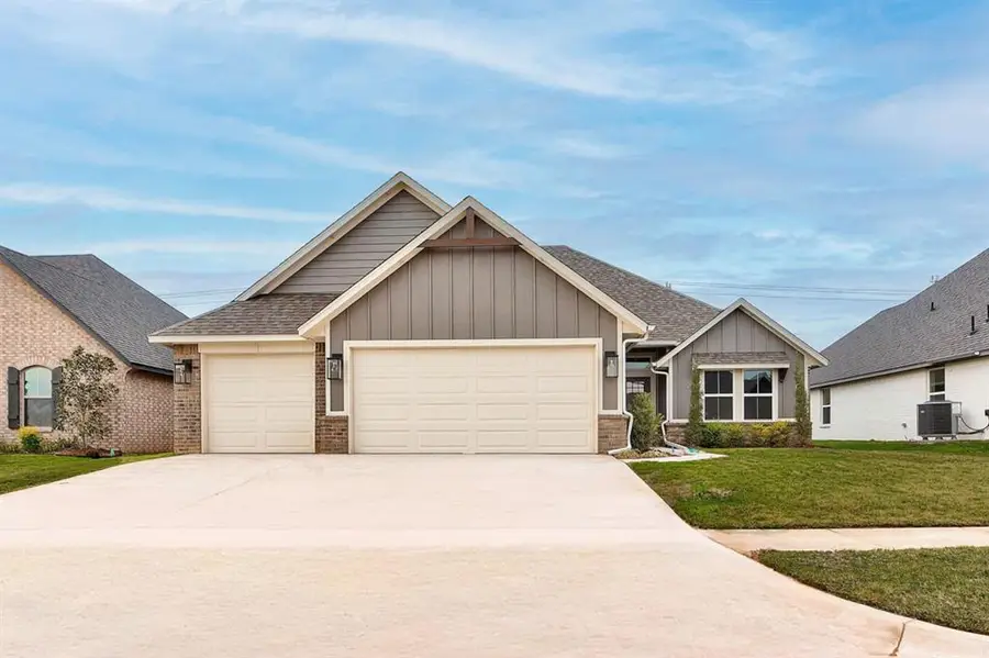 3333 Slate River Drive, Yukon, OK 73099 - Image #2