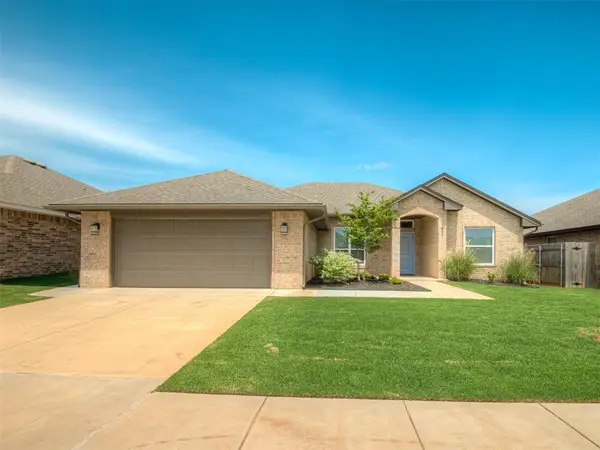 8609 NW 77th Place, Oklahoma City, OK 73132