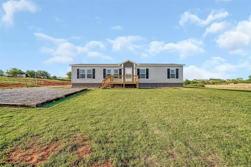 10284 N 2128, Foss, OK 73647 - Image #1