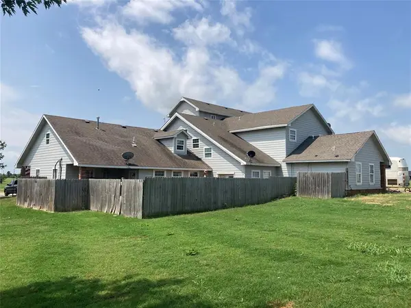 1072 County Street 2958, Tuttle, OK 73089