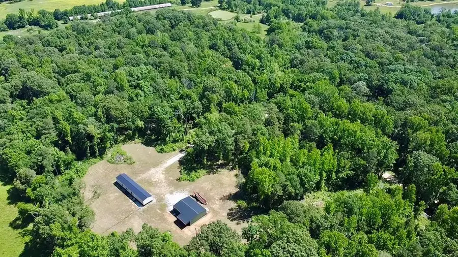 559 Poppy Road, Broken Bow, OK 74728 - Image #2